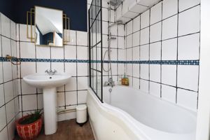 SYDNEY STREET- click for photo gallery